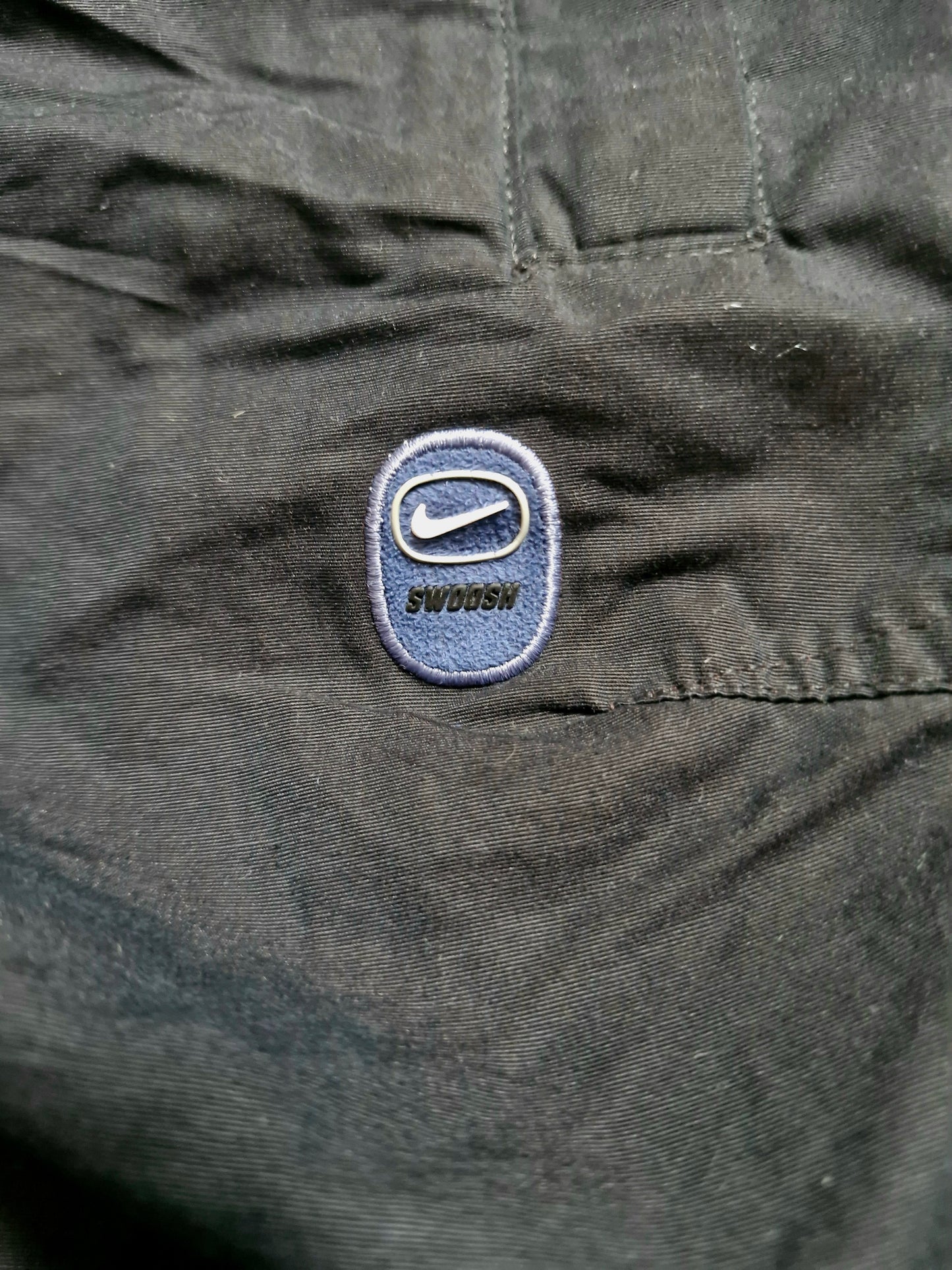 Nike Vintage Early 2000's Black 3/4 Cargo Shorts