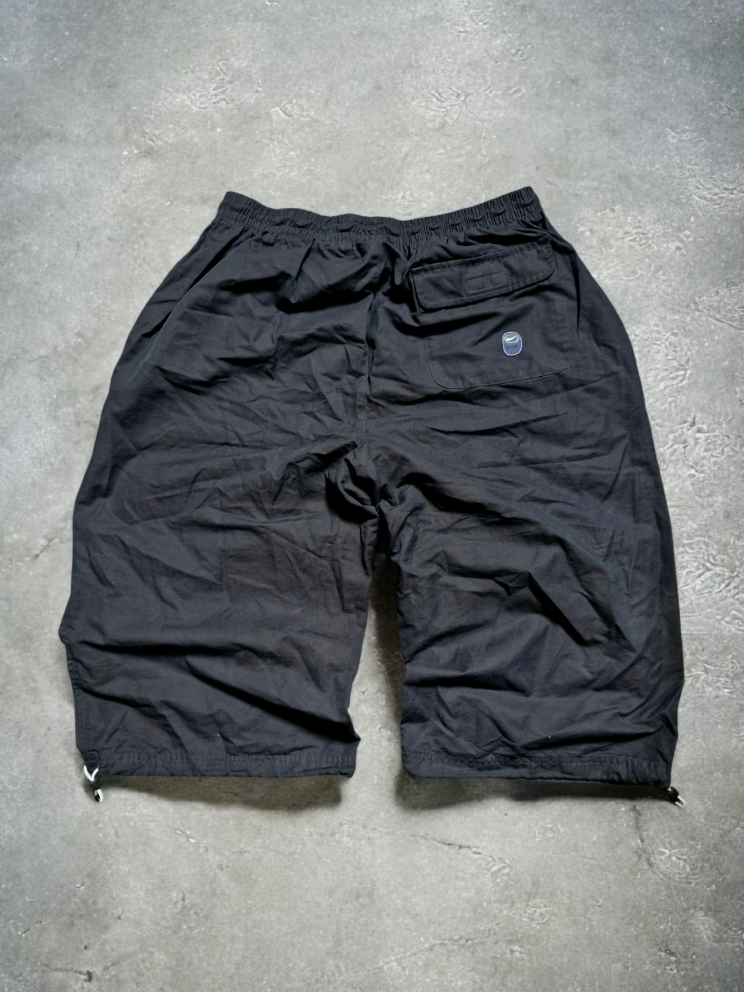 Nike Vintage Early 2000's Black 3/4 Cargo Shorts