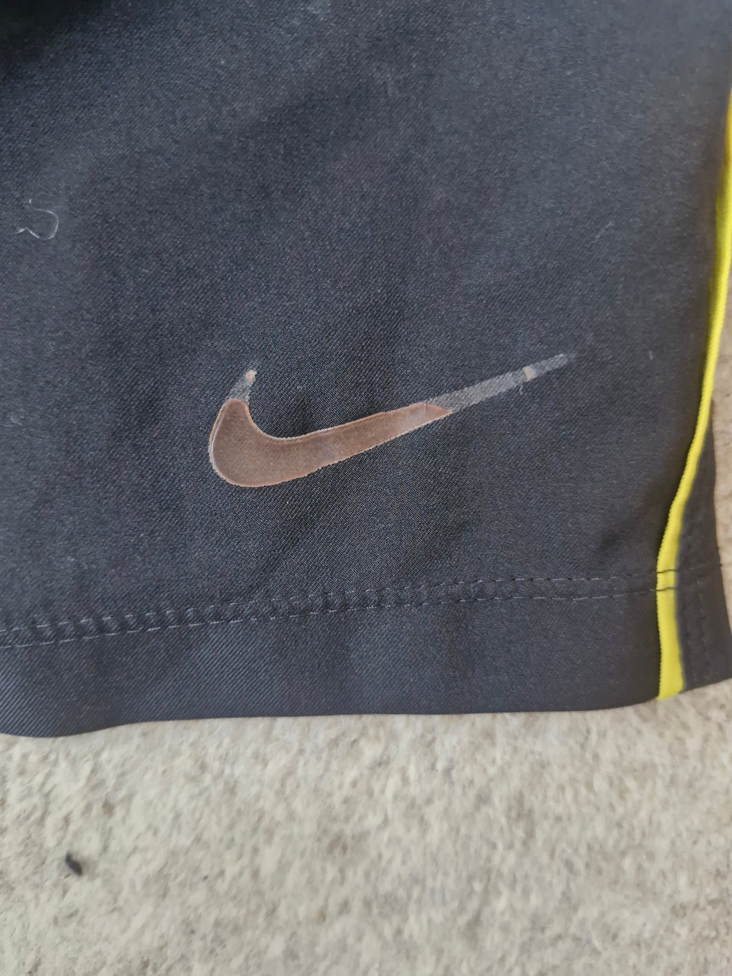 Nike T90 Vintage Early 2000's Black & Yellow Shorts