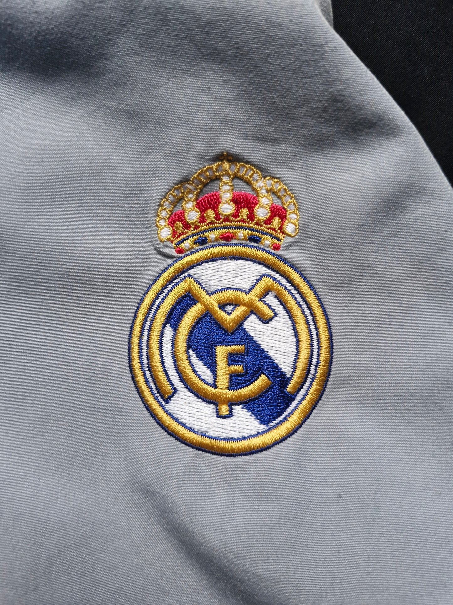Adidas 2004/2005 Grey Real Madrid Tracksuit