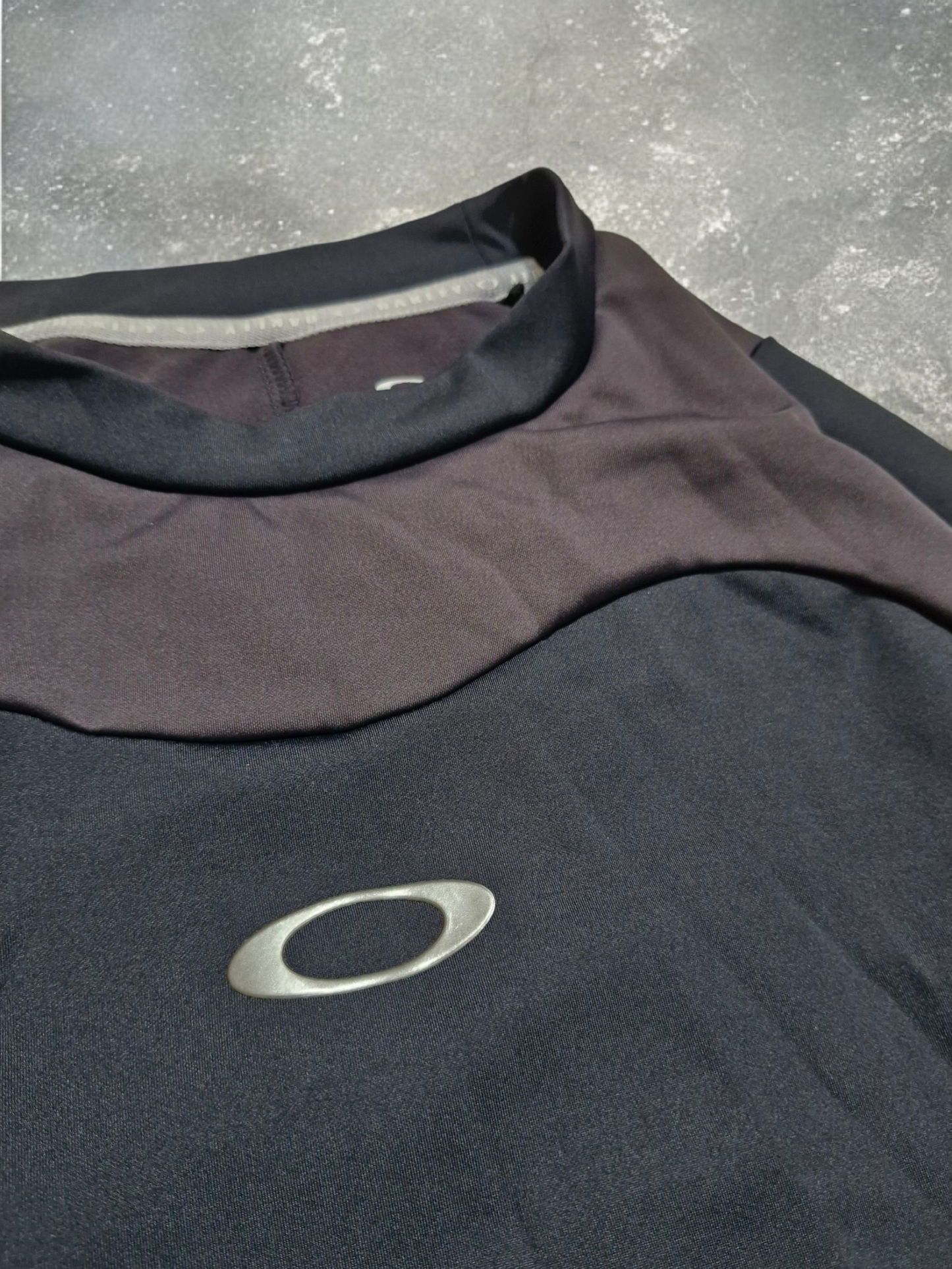 Oakley Vintage Black Centre Logo Technical Jumper