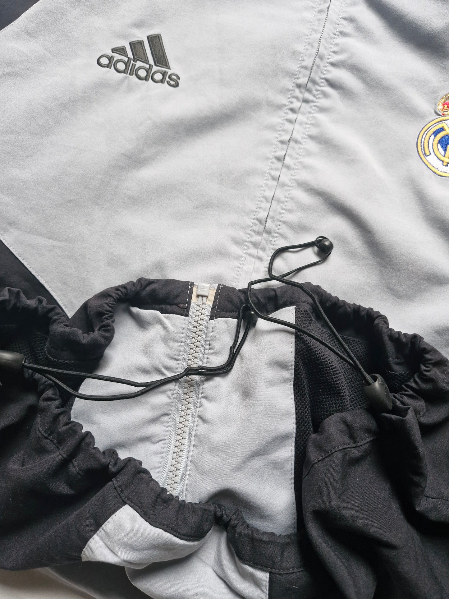 Adidas 2004/2005 Grey Real Madrid Tracksuit