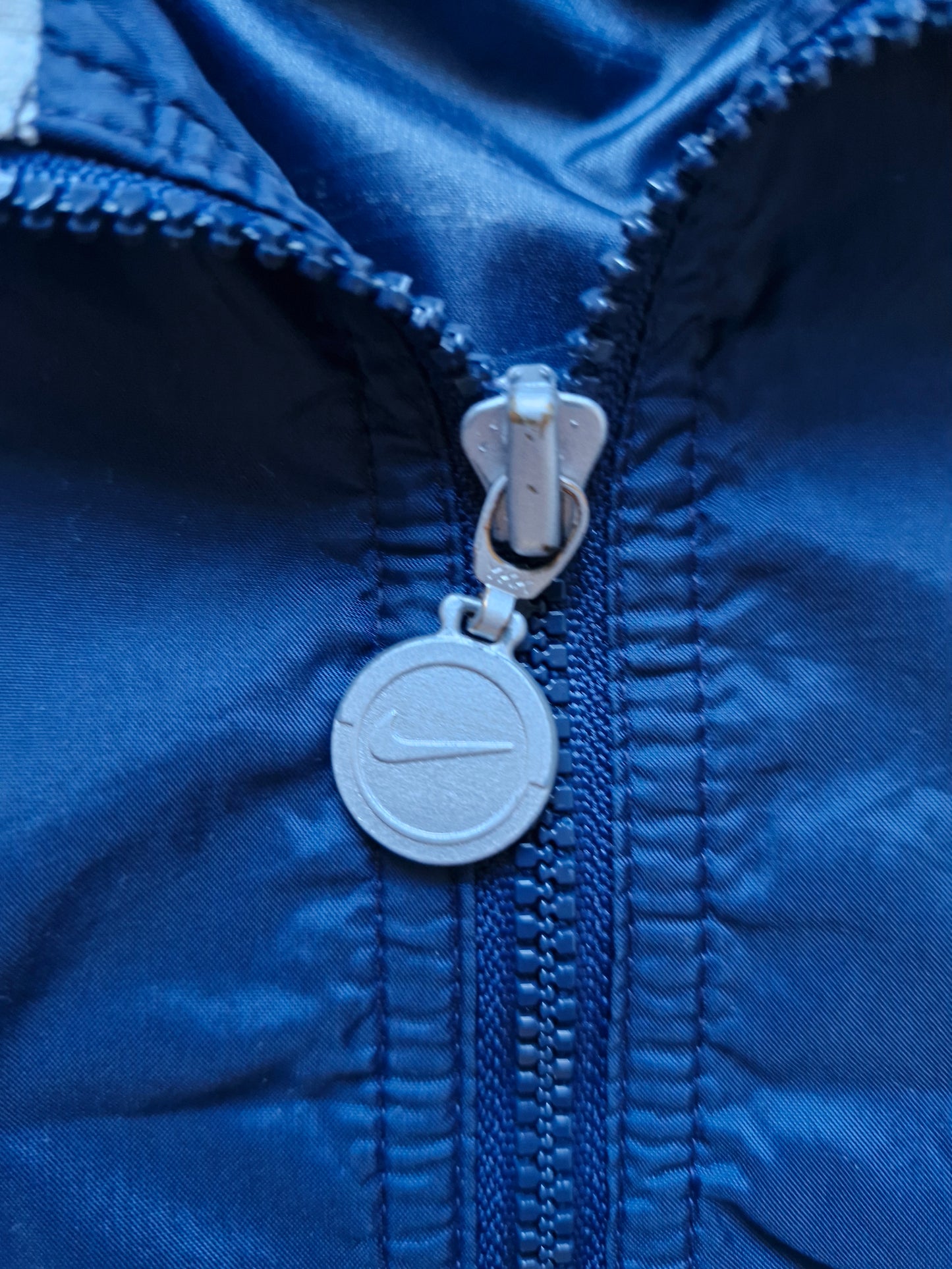 Nike Vintage Early 2000's Navy & Cream Windbreaker Jacket