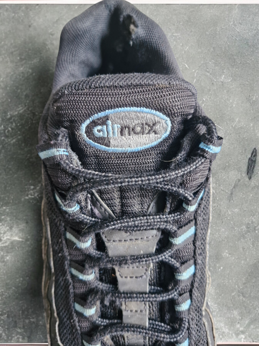 Nike Black & Blue Airmax 95