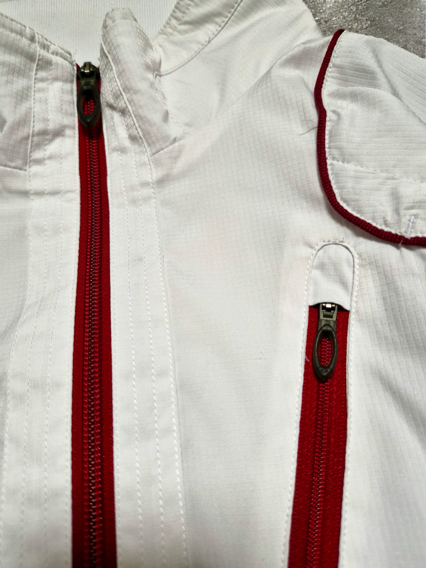 Oakley Vintage White & Red Japanese Exclusive Technical Jacket
