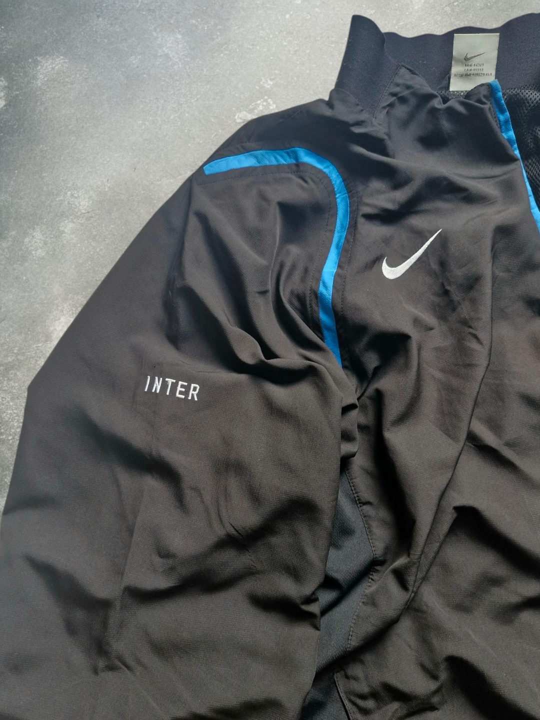 Nike Vintage Early 2000's T90 Black & Blue Tracksuit