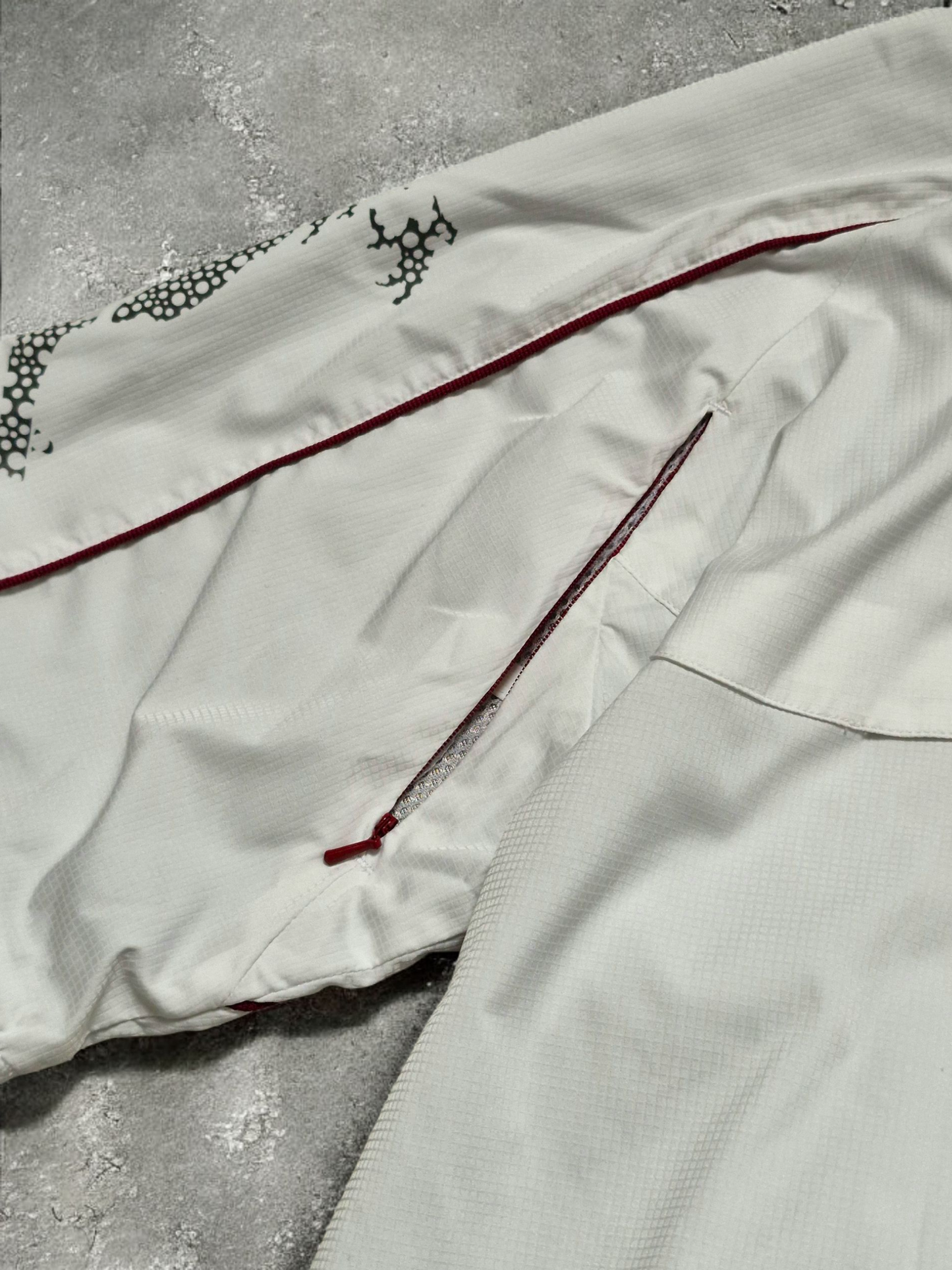 Oakley Vintage White & Red Japanese Exclusive Technical Jacket