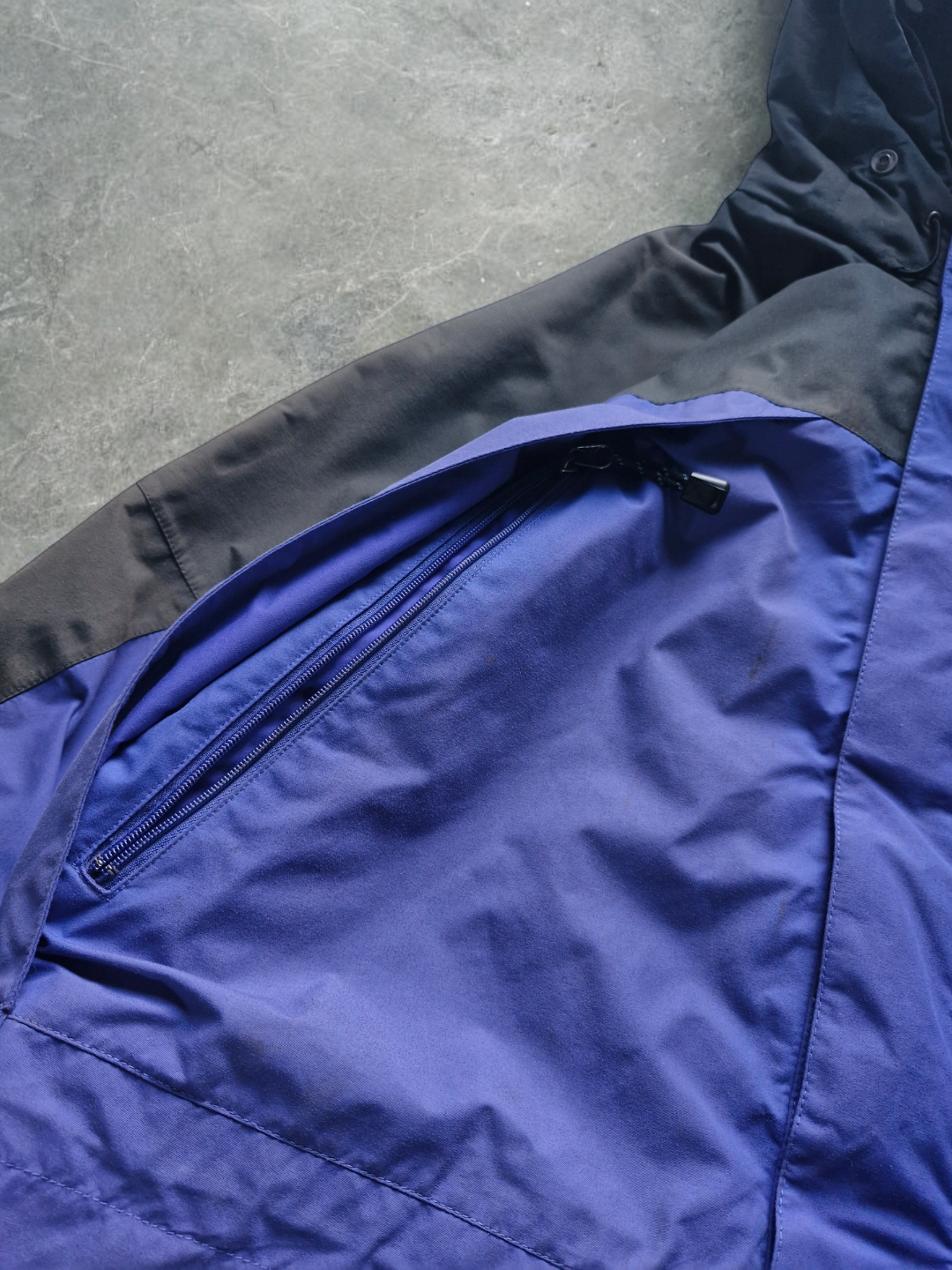 Montbell Black & Blue Goretex Ski Jacket