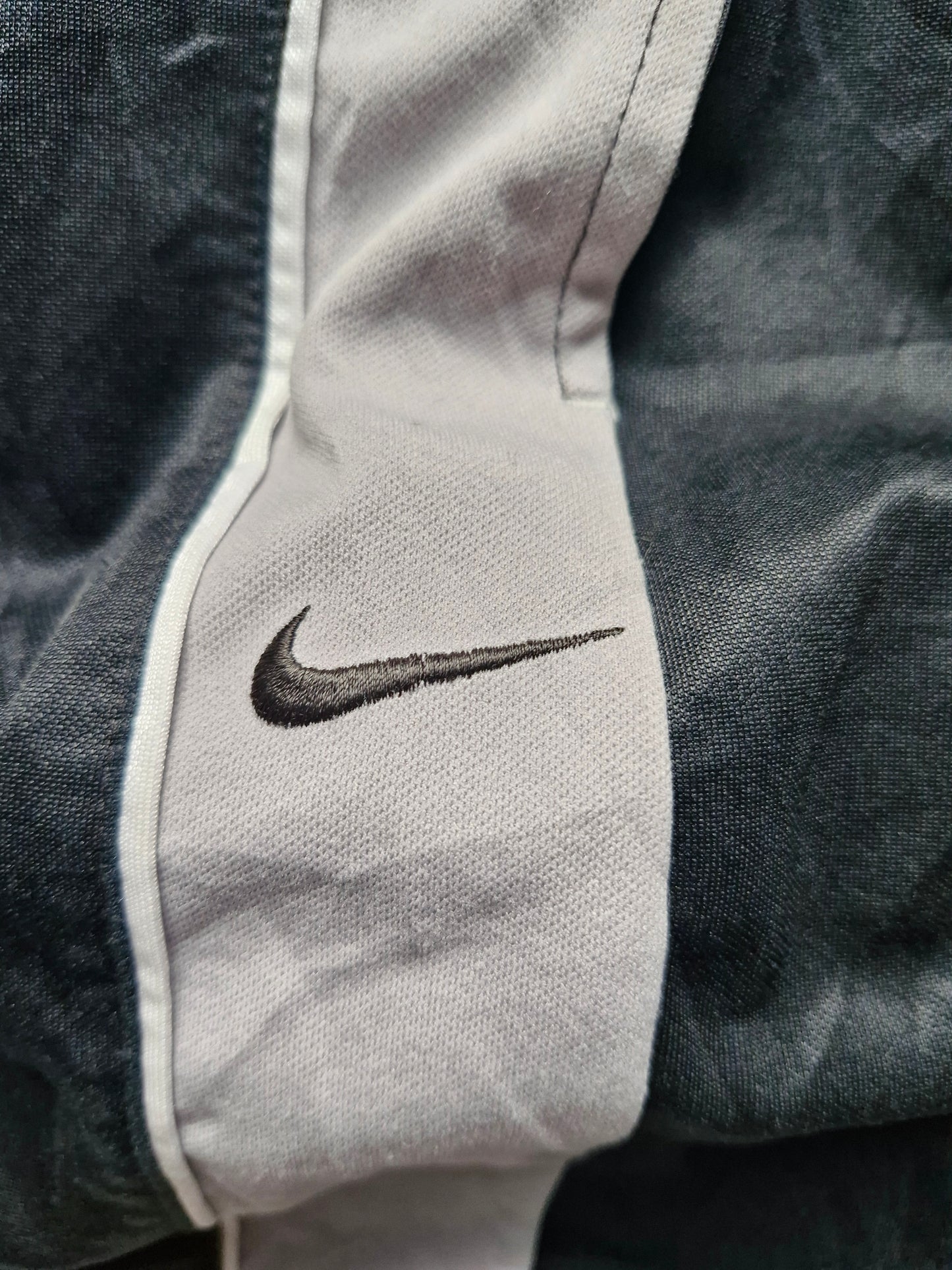 Nike Vintage Early 2000's Black & Grey Basketball Shorts