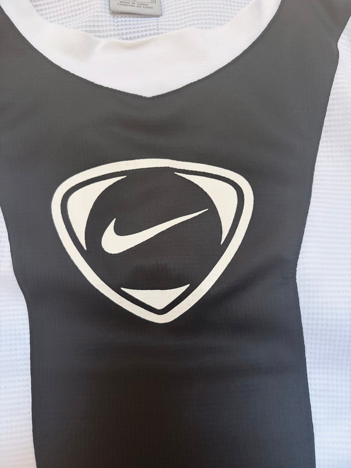 Vintage Early 2000s Nike Sphere Dry Black & White T90 Panelled Tee