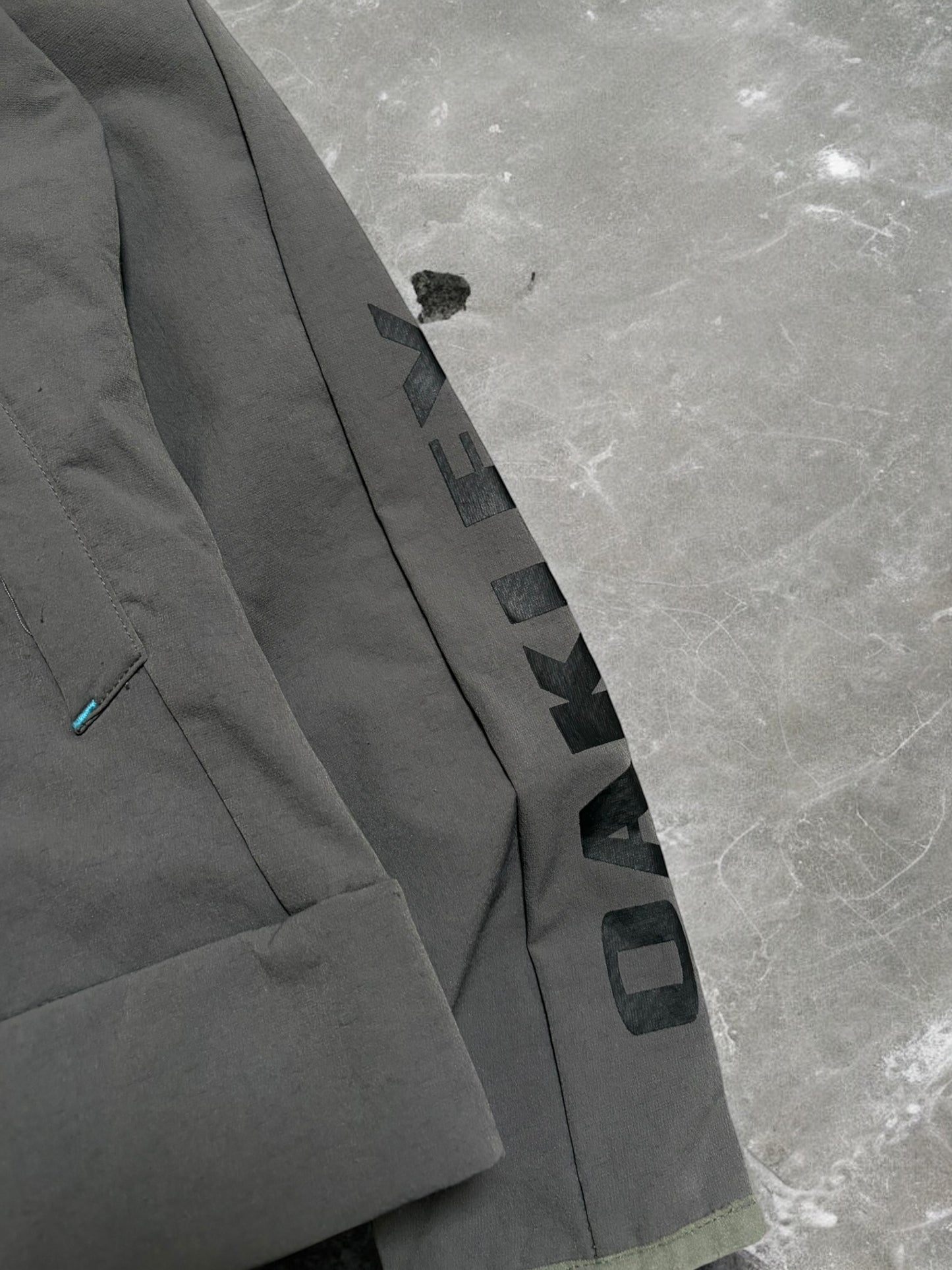 Vintage Oakley Grey Technical Ninja Hoodie