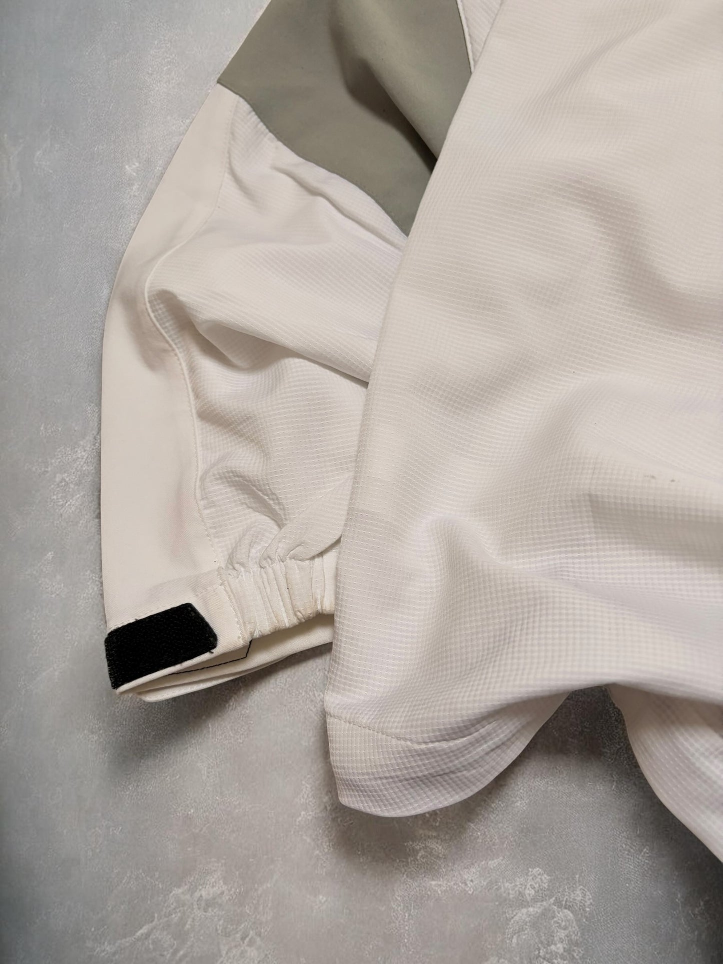 Vintage Early 2000s Nike Sphere Dry White & Grey Trim Technical Jacket