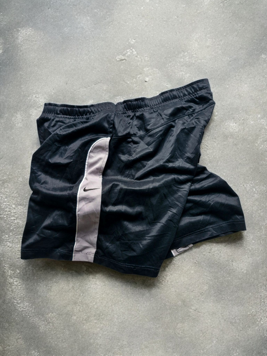 Nike Vintage Early 2000's Black & Grey Basketball Shorts