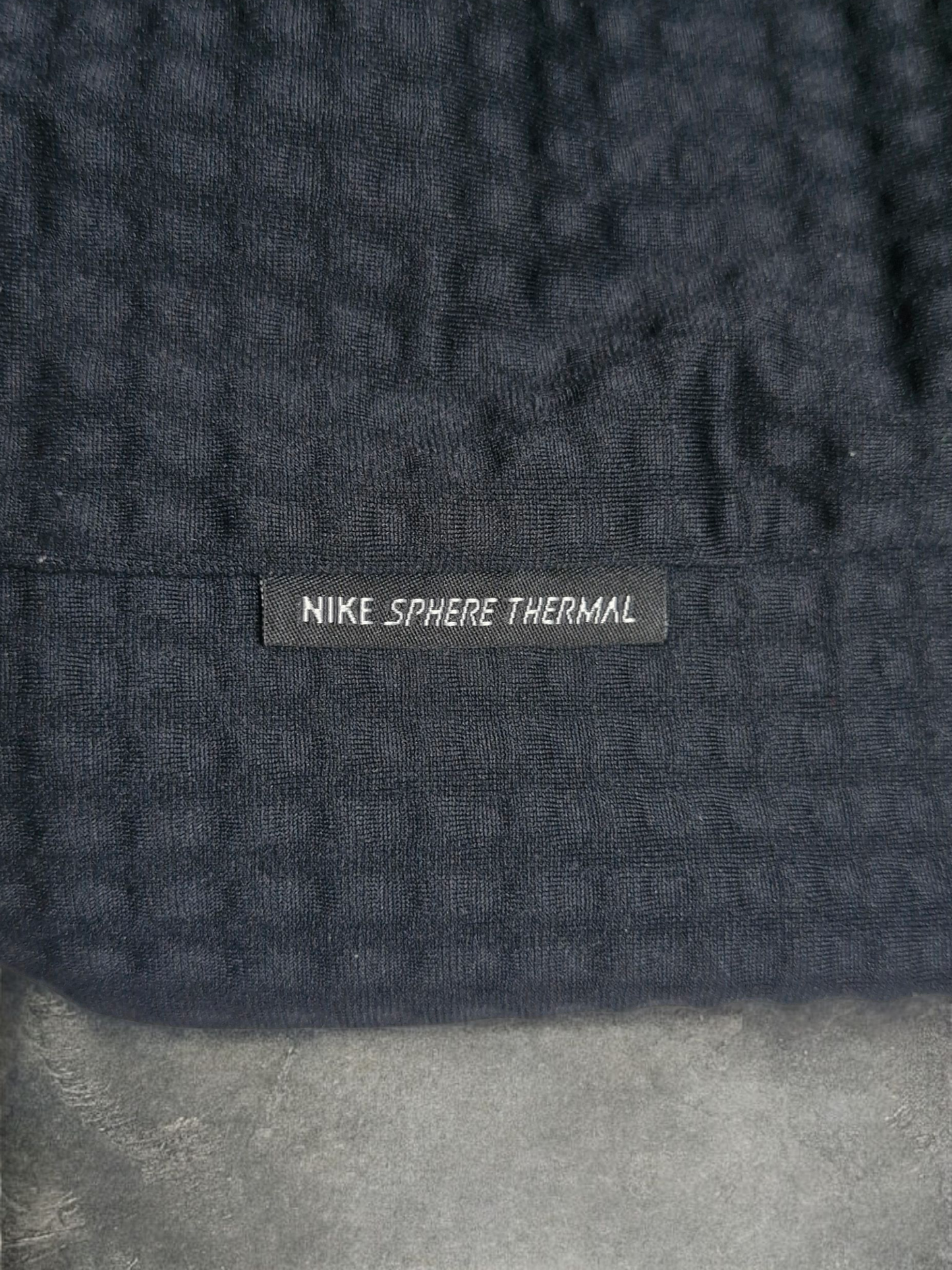 Nike Sphere Thermal Black, Grey & Neon Heavyweight Thermal Top