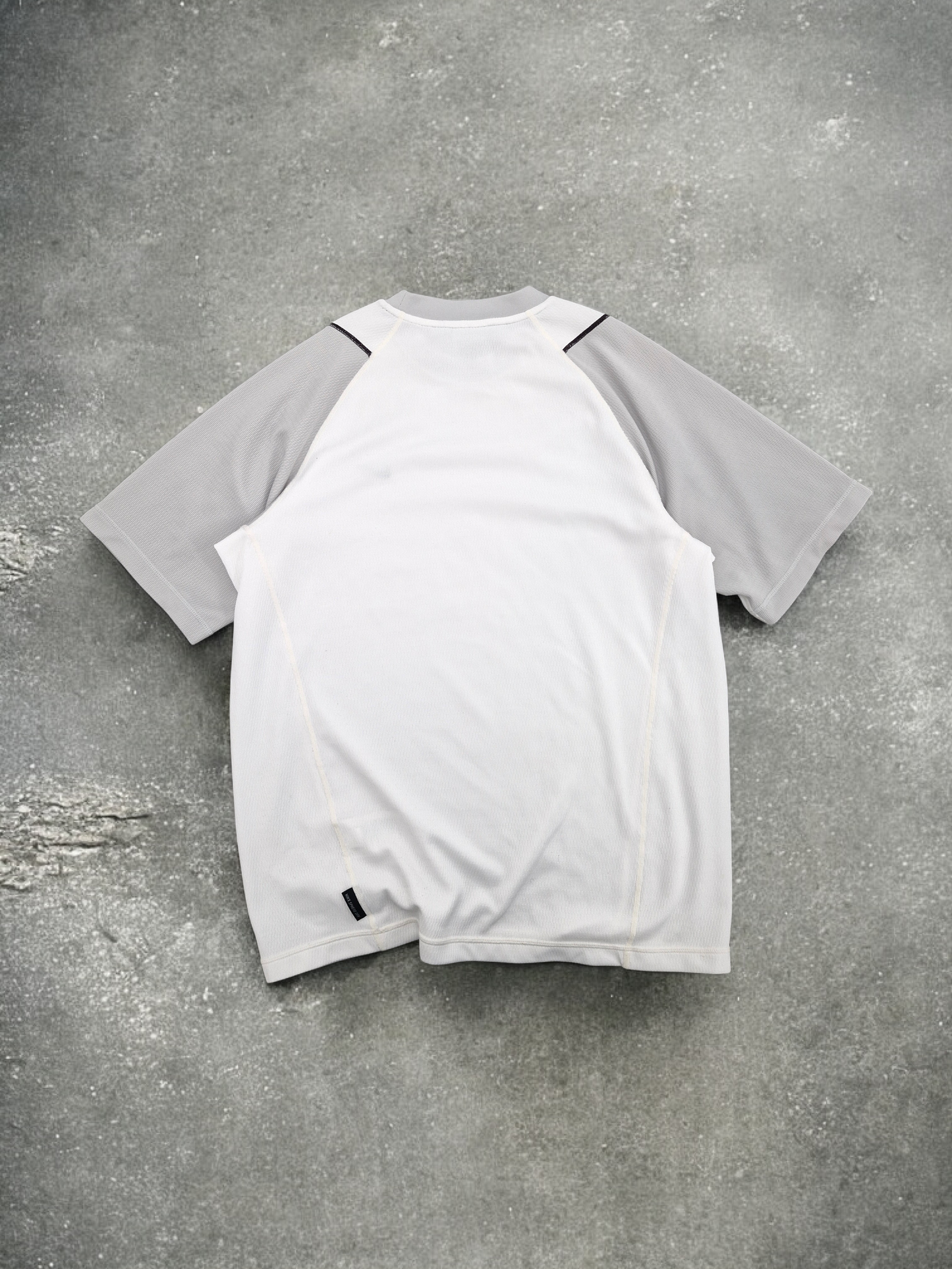 Nike Sphere Dry White & Grey Panelled Tee