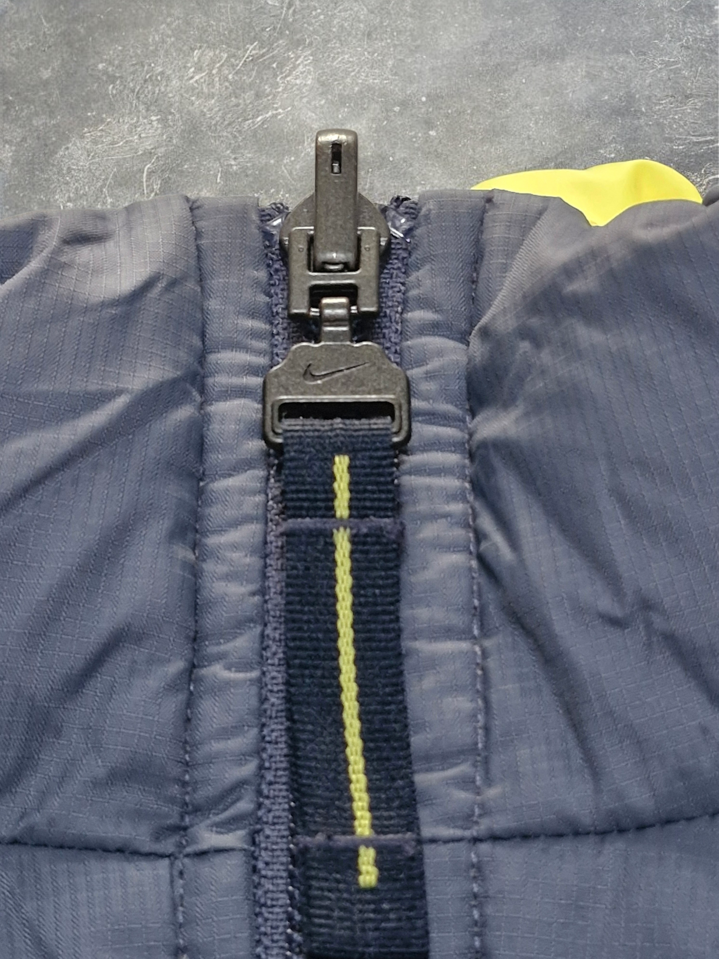 Nike Vintage Y2K Grey & Yellow Reversible Trim Lined Puffer Coat