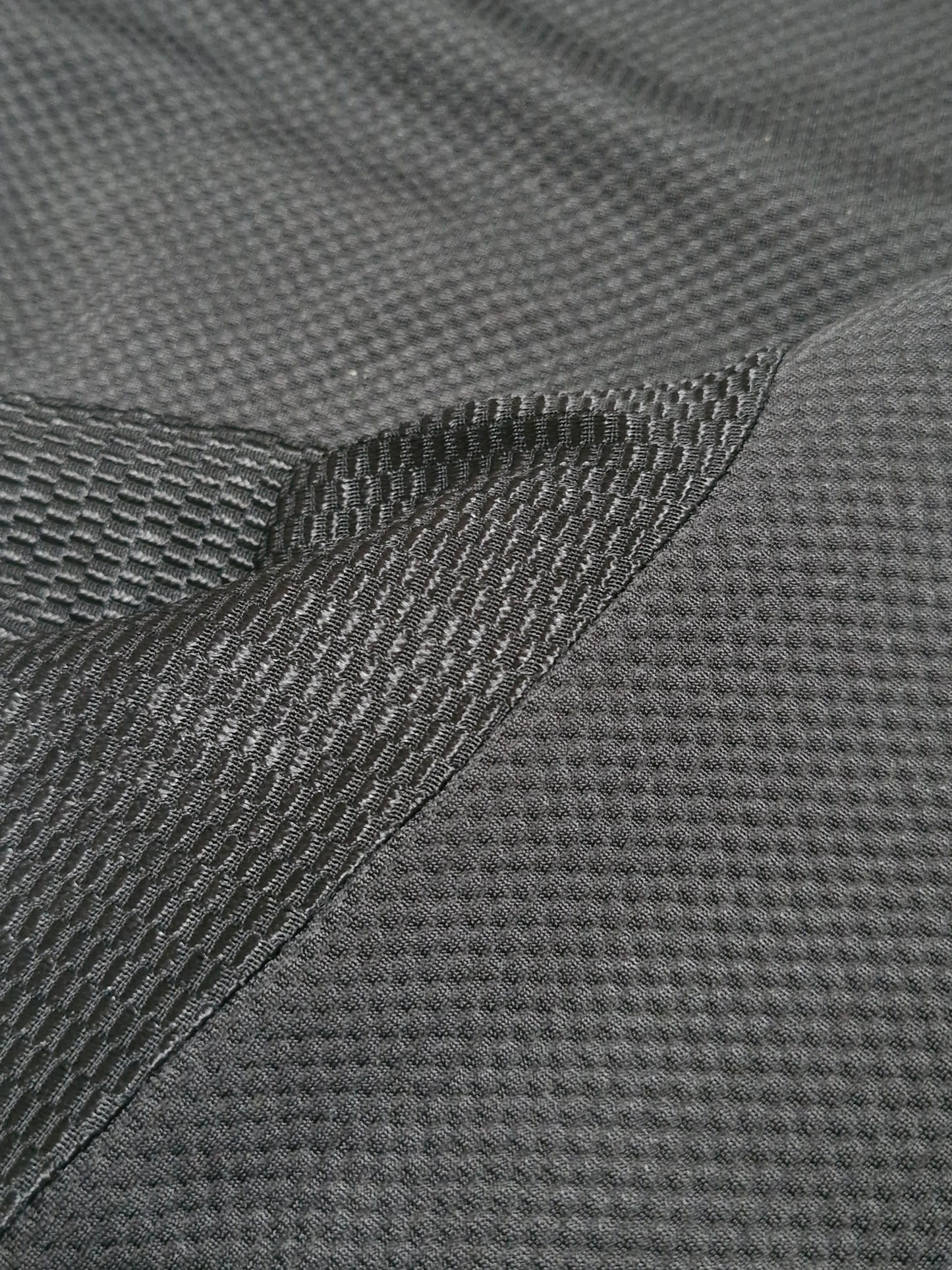 Nike Sphere Dry Black Trim Lined Tee