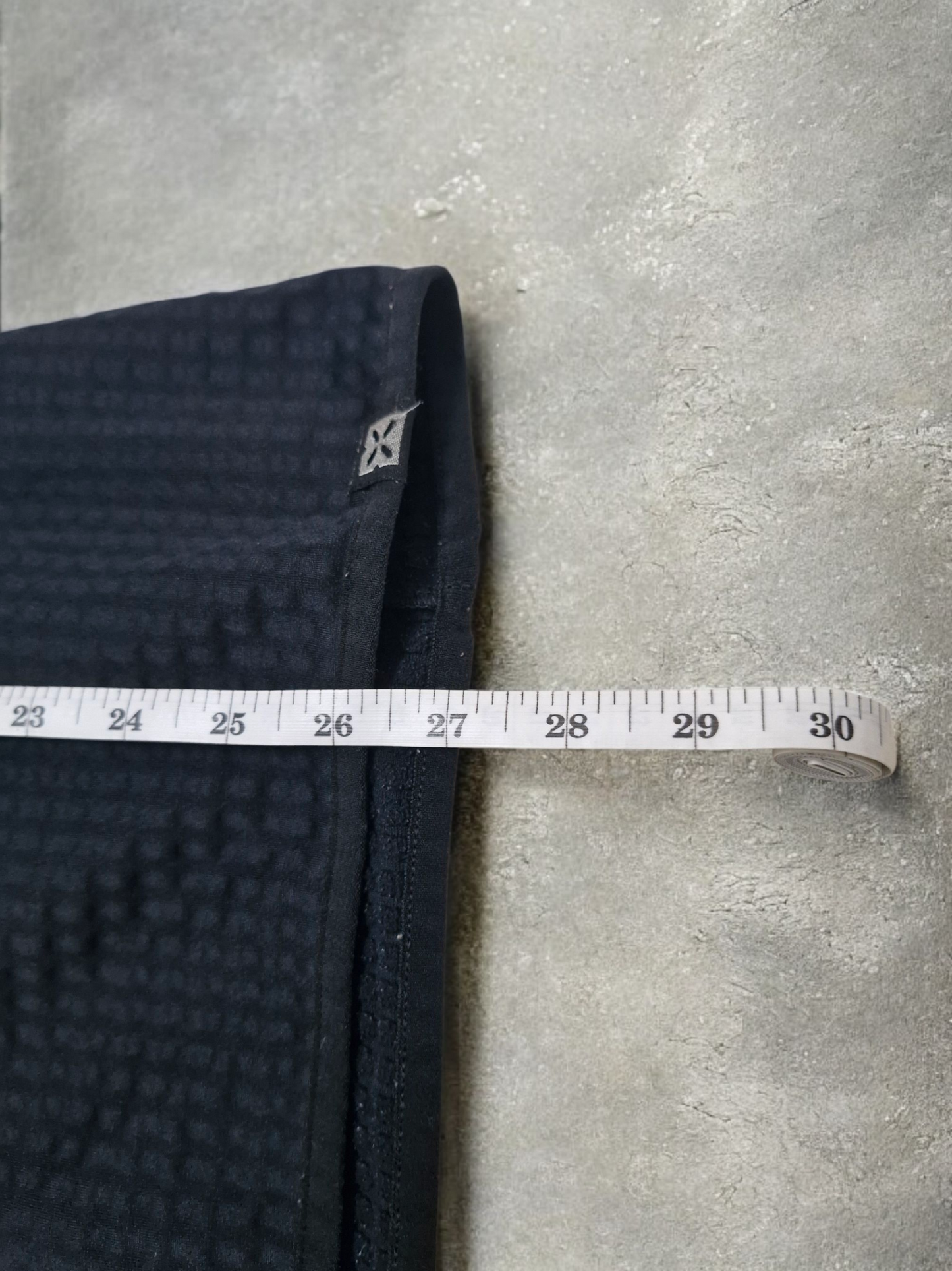 Nike Sphere Thermal Black, Grey & Neon Heavyweight Thermal Top