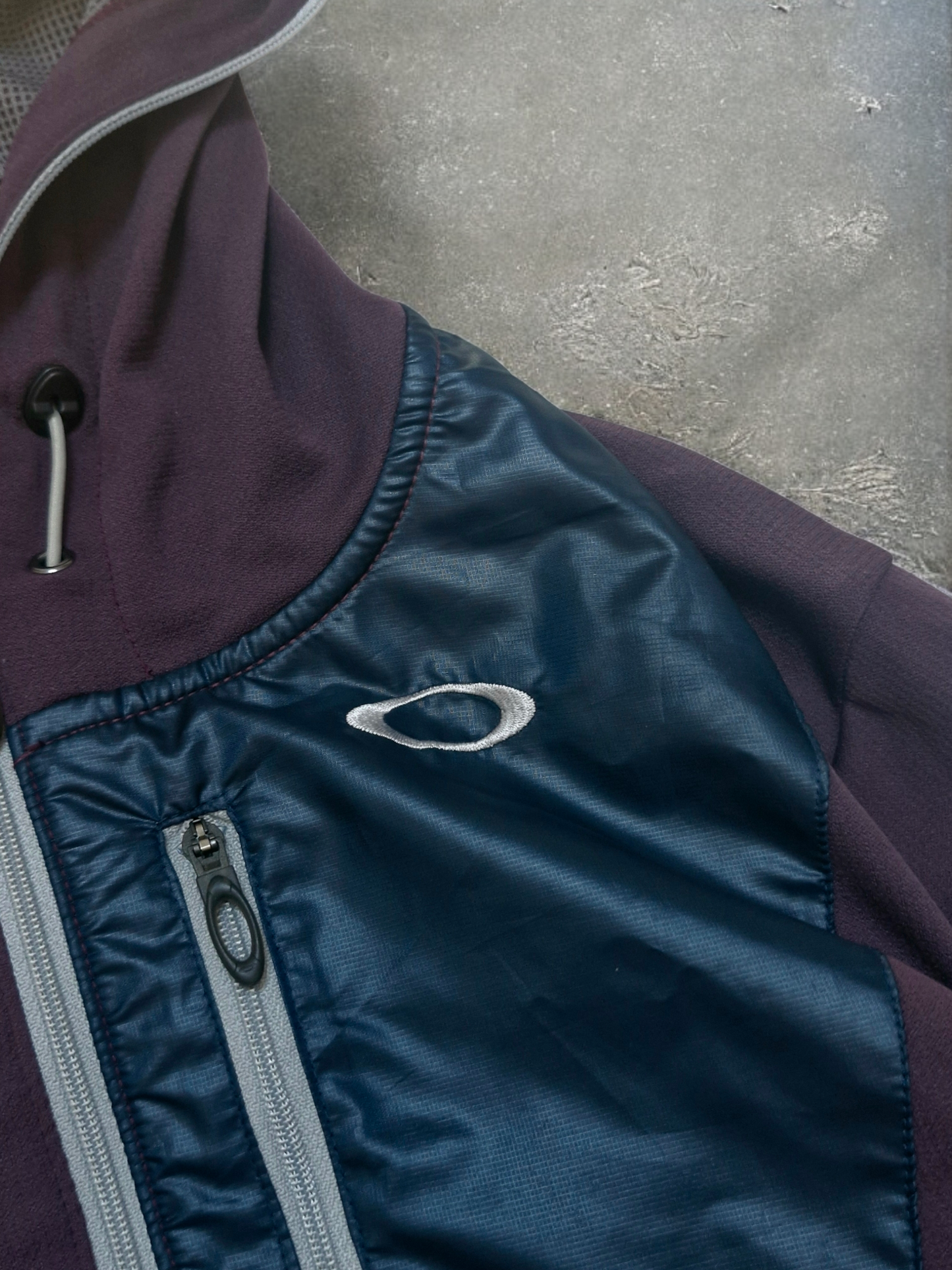 Oakley Vintage Burgundy & Black Ninja Full Zip Hoodie