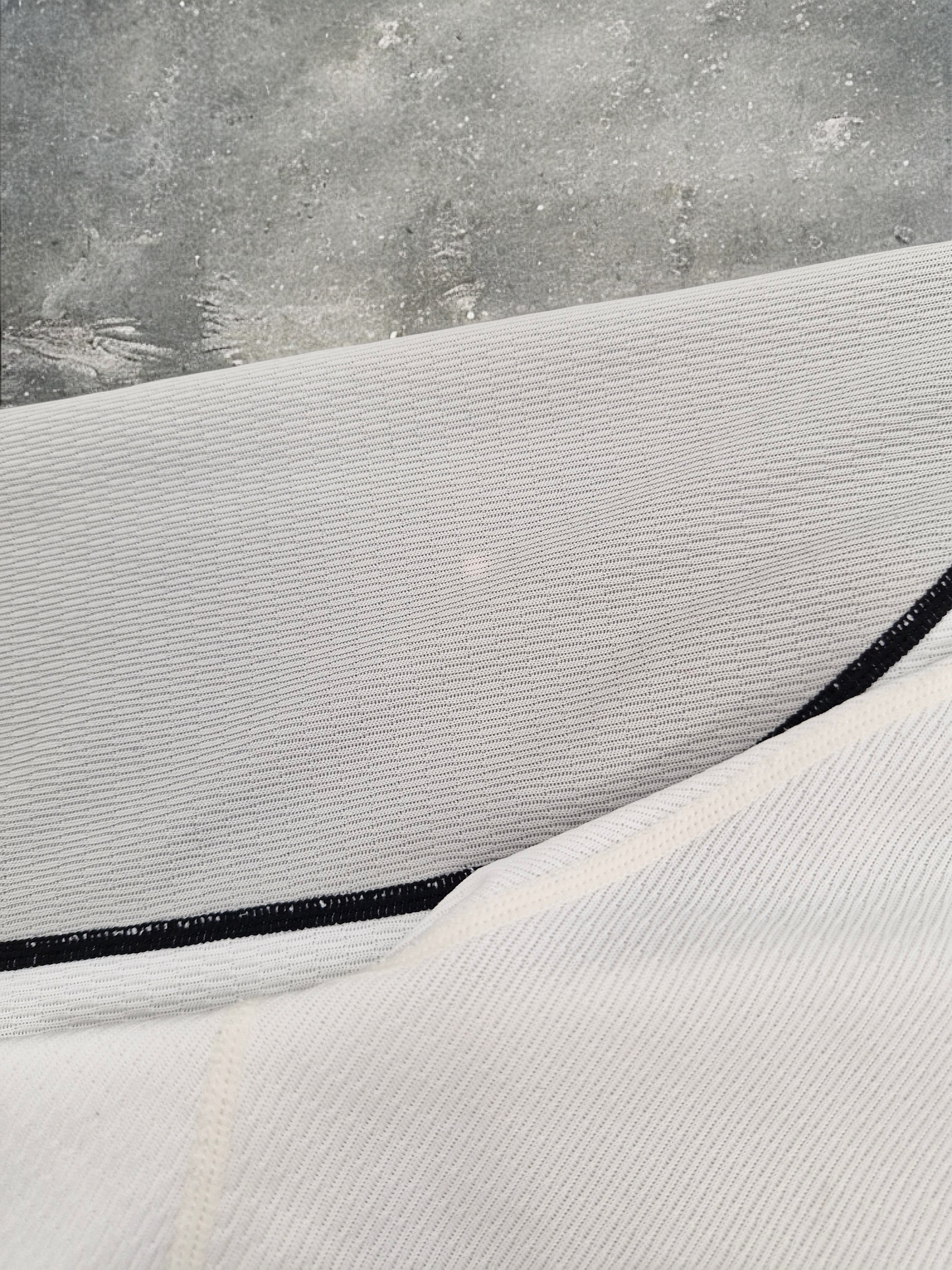 Nike Sphere Dry White & Grey Panelled Tee